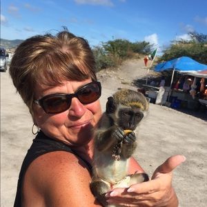 Meet your Posher, Sandy